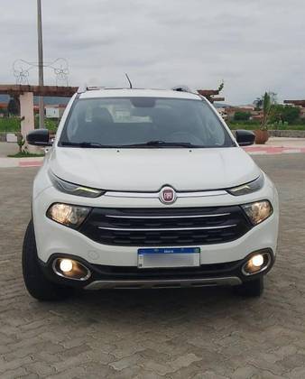 FIAT TORO 2.0 16V TURBO DIESEL VOLCANO 4WD AT9